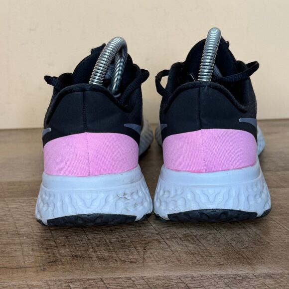 Nike Revolution 5 Gray Black Pink Womens US Size 8 BQ3207-004 Running Shoes - Picture 2 of 7